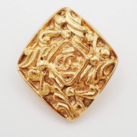 CHANEL CC Logo Diamond Shape Earrings Clip-On Gold GHW France 34KP109 - Picture 2 of 11